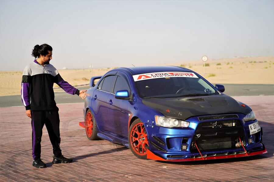 Mitsubishi Lancer Evo completamente modificado