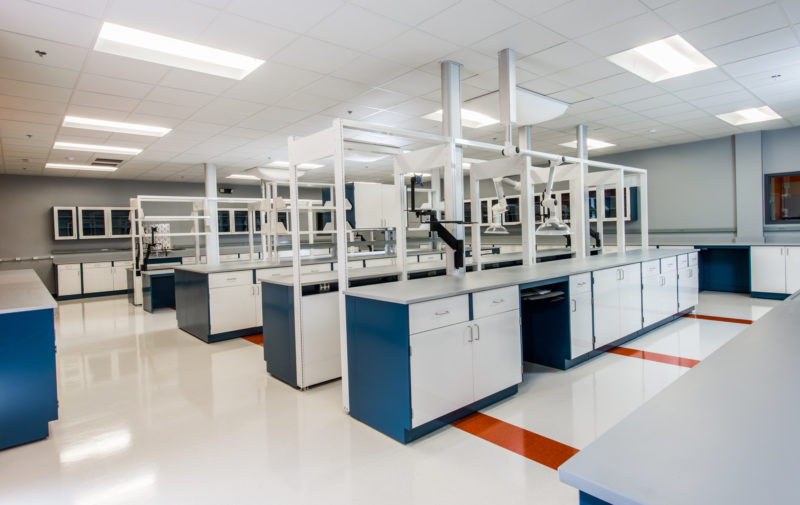 Diferencia entre laboratorio húmedo y laboratorio seco Diferencia entre laboratorio húmedo y laboratorio seco
