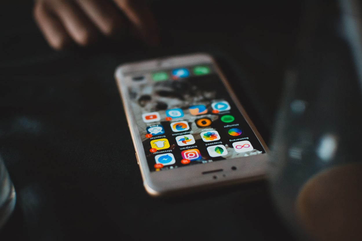 ¿Cuáles son las diferencias entre simulación y emulación? (Todo lo que necesitas saber) – Todas las diferencias Teléfono