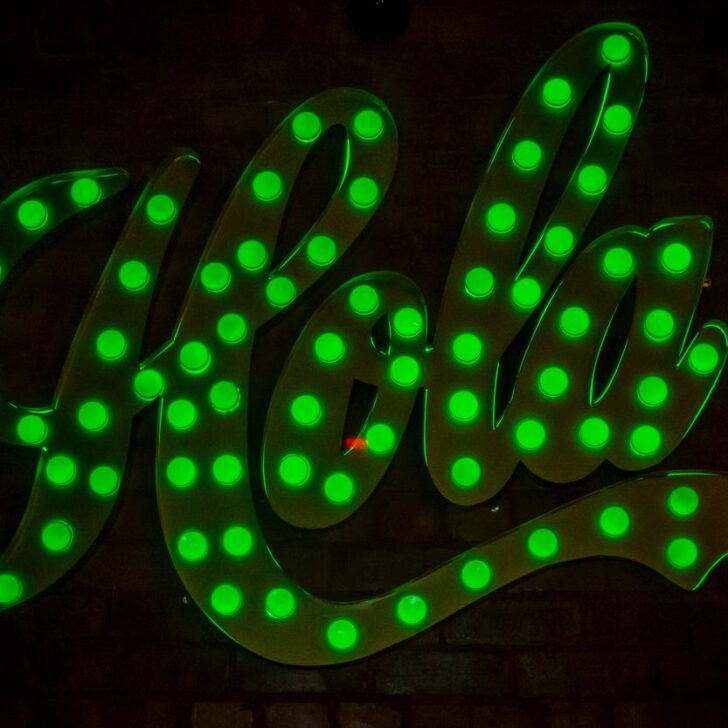 ¿Cuál es la diferencia entre "es", "eres" y "está" en español? (Comparación) - Todas las diferencias