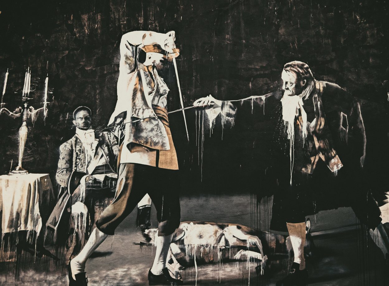 La diferencia entre una Glaive y una alabarda: todas las diferencias Un viejo dibujo de dos personas esgrimiendo