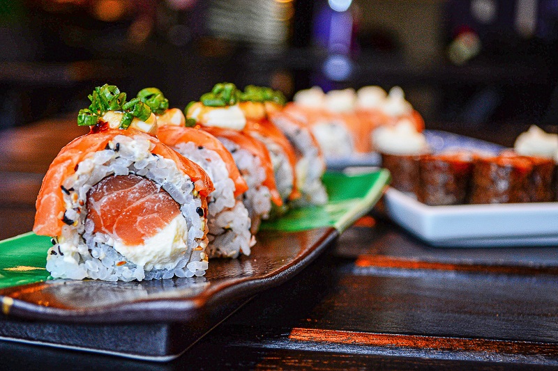 5 diferencias interesantes entre sushi y sashimi en forma tabular