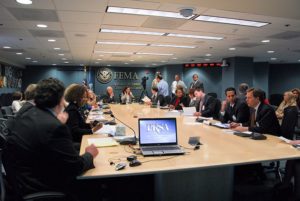 6 Diferencia entre Publicidad y Relaciones Públicas con Mesa