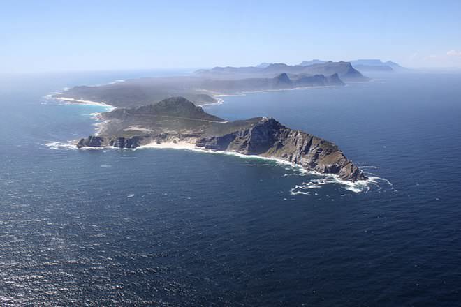 9 Interesante diferencia entre península e isla (con tabla)