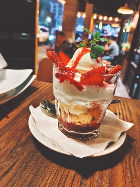 Bavarian Cream vs Boston Cream: 11 diferencias principales con la tabla de comparación