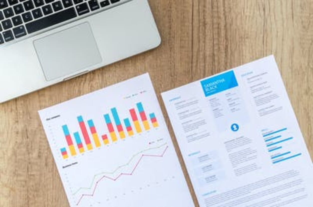 Diseño gráfico versus infografía (explicado): todas las diferencias Infografía, representación visual de datos