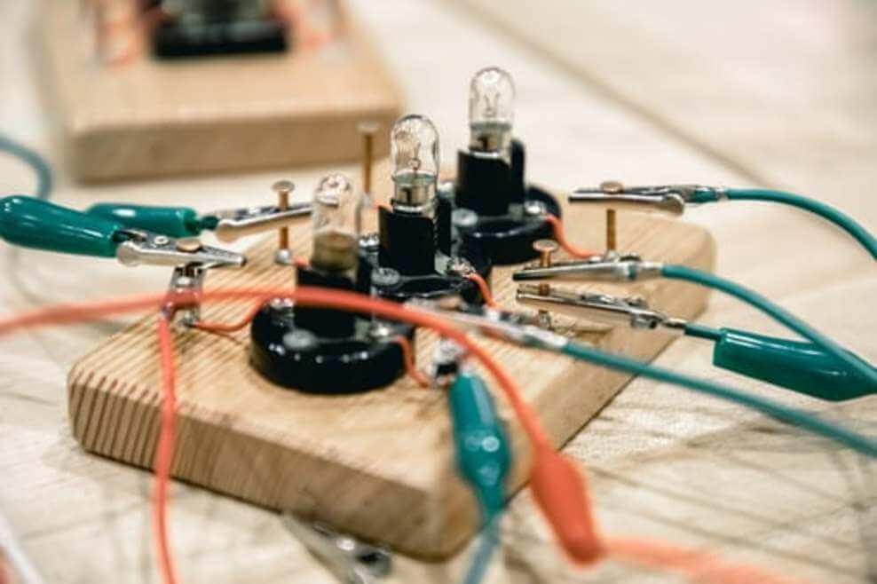 Una imagen que muestra un circuito.