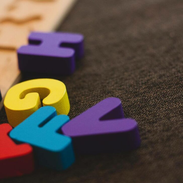 “Te debo” vs. “Me debes” (Explicación de la diferencia) – Todas las diferencias “Te debo” vs. “Me debes” (Explicación de la diferencia) – Todas las diferencias