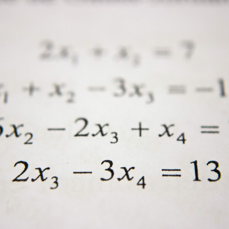 ¿Cuál es la diferencia entre función cuadrática y exponencial? (Explicación de la diferencia) - Todas las diferencias ¿Cuál es la diferencia entre función cuadrática y exponencial? (Explicación de la diferencia) - Todas las diferencias