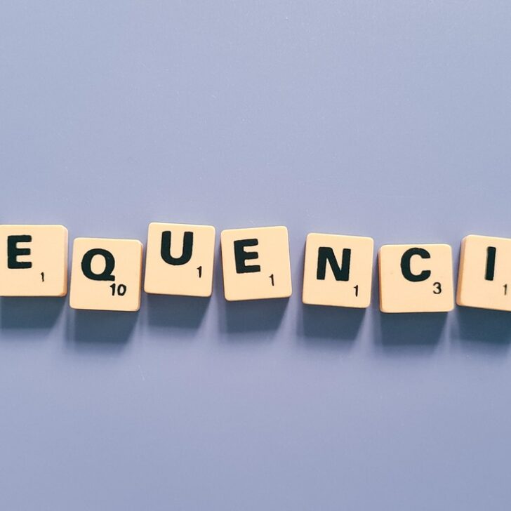 ¿Cuál es la diferencia entre frecuencia y frecuencia angular? (En profundidad) – Todas las diferencias