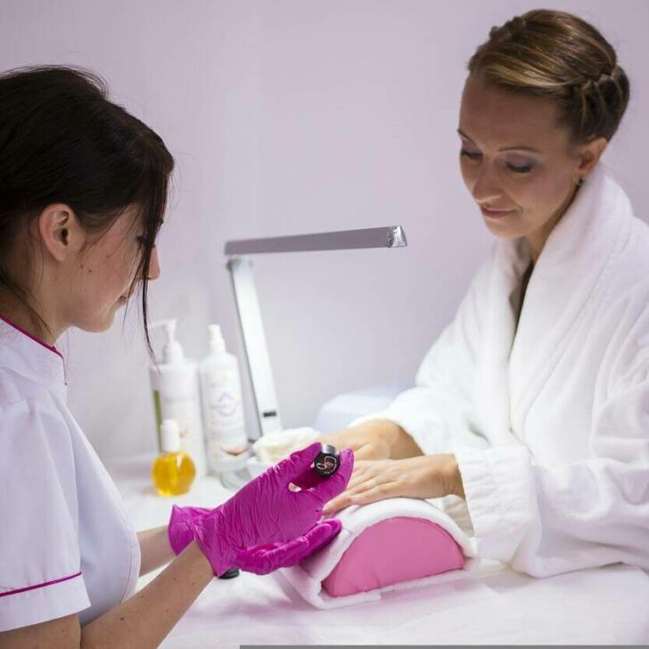 ¿Cuáles son las diferencias entre una pedicura y una manicura? (Discusión distintiva) - Todas las diferencias