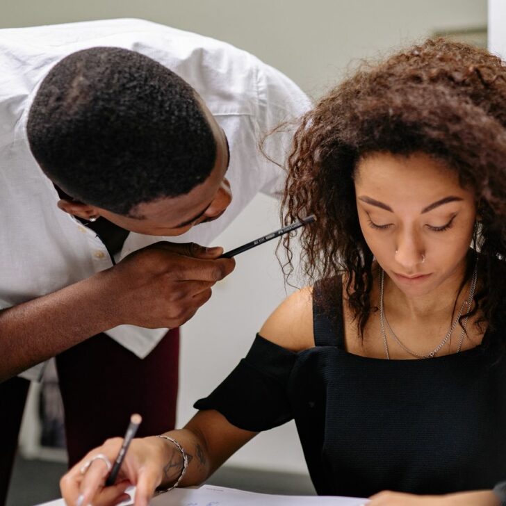 ¿Cuál es la diferencia entre renunciar y renunciar? (El contraste) - Todas las diferencias