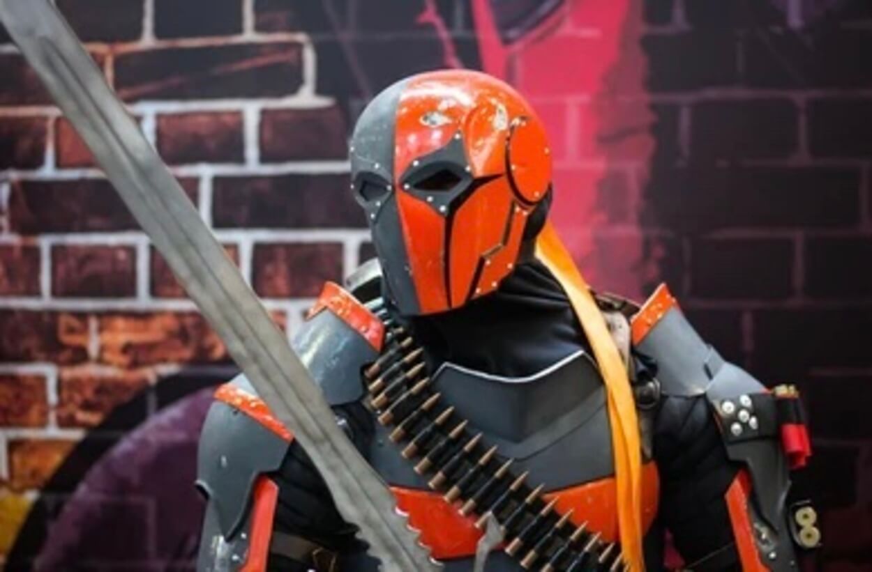 Death stroke es el villano más letal en el programa de televisión Teen Titans