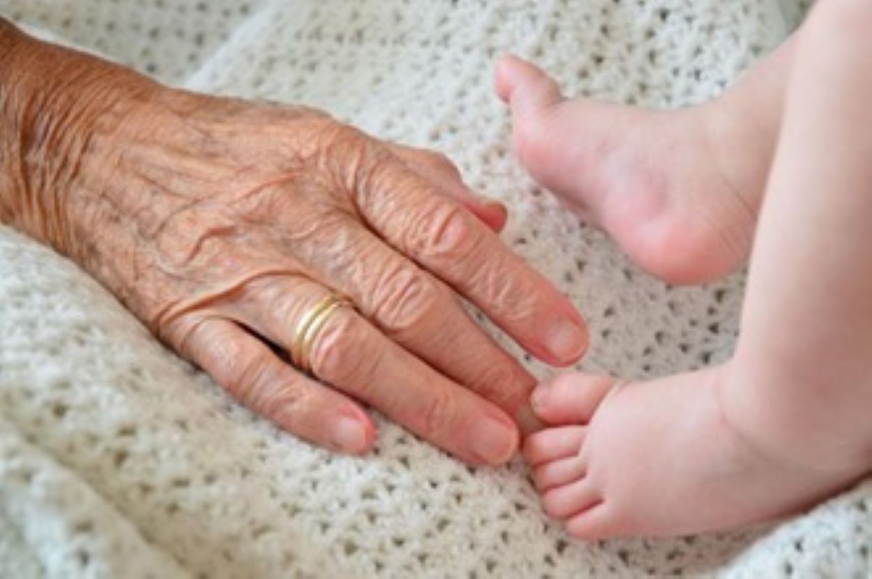 Las abuelas aman a sus nietos incondicionalmente