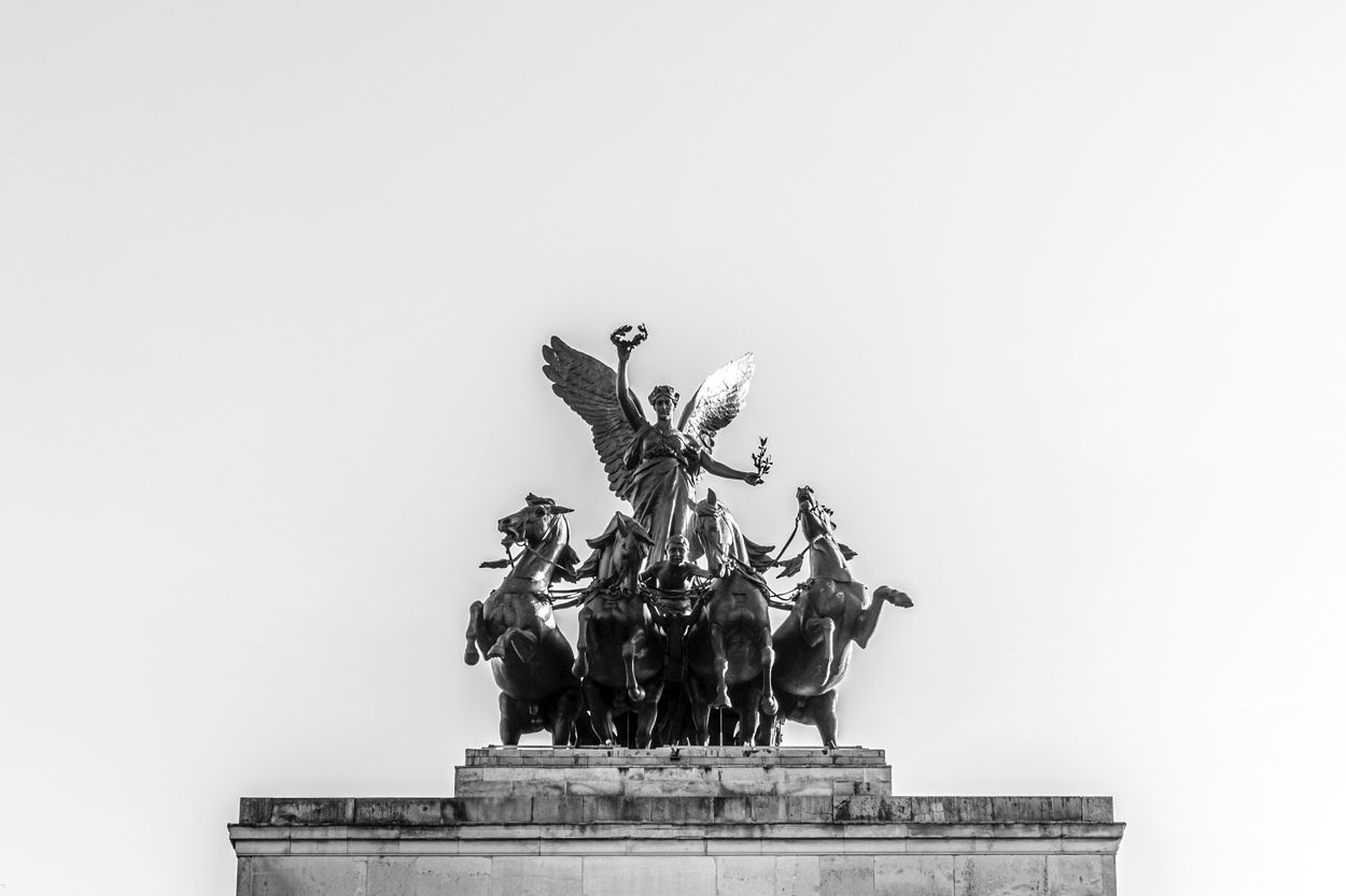 ¿Cuál es la diferencia entre exotérico y esotérico? (Explicado) – Todas las diferencias