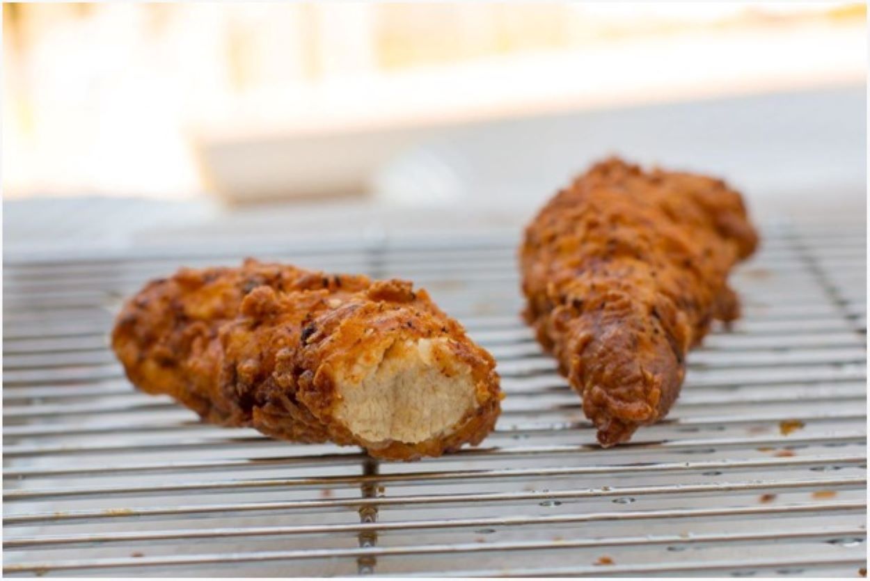 ¿Cuál es la diferencia entre los dedos de pollo, las tiras de pollo y las tiras de pollo? – Todas las diferencias A los niños les encanta el pollo frito