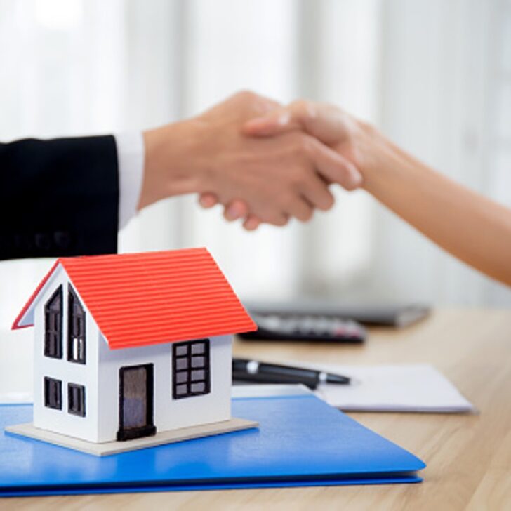 ¿Cuál es la diferencia entre AstroFlipping y venta al por mayor en un negocio de bienes raíces? (Comparación detallada) – Todas las diferencias