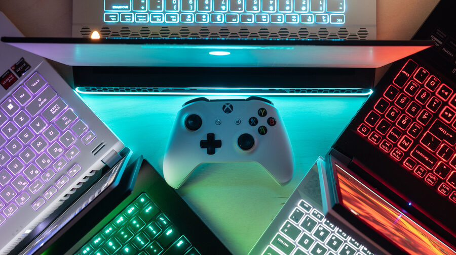 Almohadillas de refrigeración para portátiles caras VS baratas (discusión): todas las diferencias Almohadillas de refrigeración para portátiles caras VS baratas (discusión): todas las diferencias