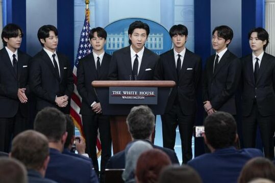 Casa Blanca vs. Edificio del Capitolio de EE. UU. (Análisis completo): todas las diferencias Casa Blanca vs. Edificio del Capitolio de EE. UU. (Análisis completo): todas las diferencias