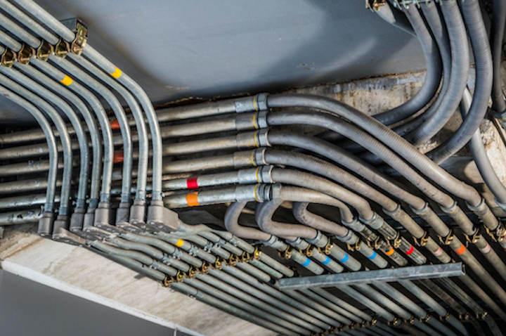 ¿Cuál es la diferencia entre un EMT y un conducto rígido? – Todas las diferencias ¿Cuál es la diferencia entre un EMT y un conducto rígido? – Todas las diferencias