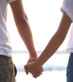 La diferencia entre compañerismo y relación: todas las diferencias