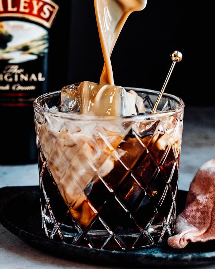 ¿Son lo mismo Baileys y Kahlua? (Vamos a explorar) – Todas las diferencias